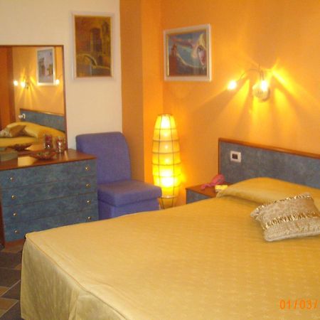 Hotel Blumentag Паола Екстериор снимка