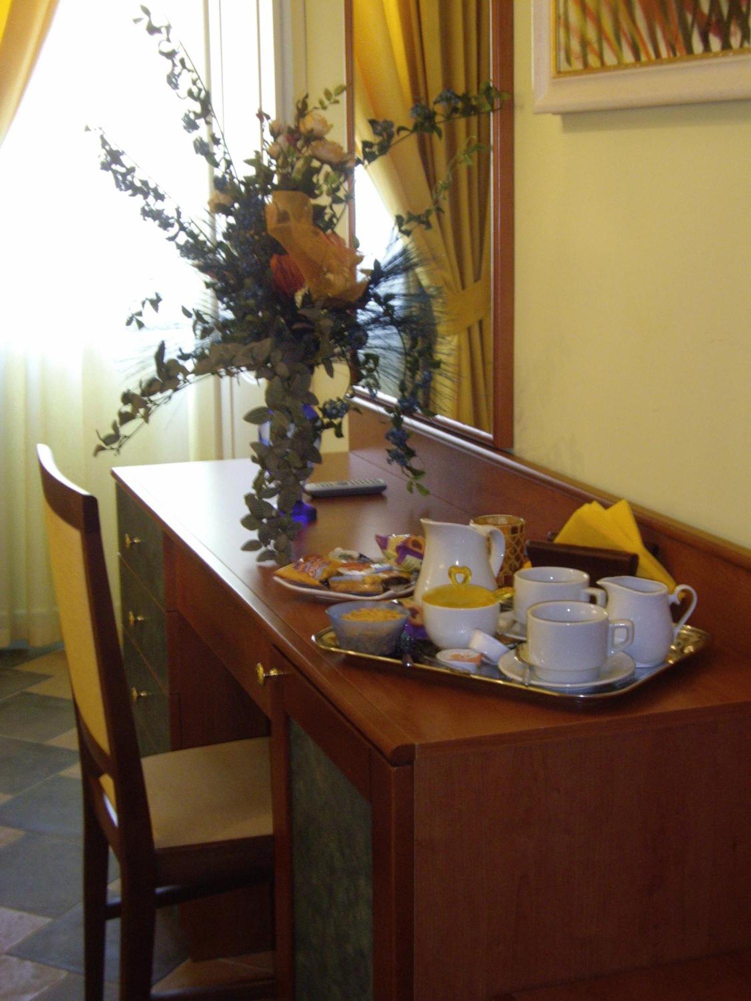 Hotel Blumentag Паола Екстериор снимка