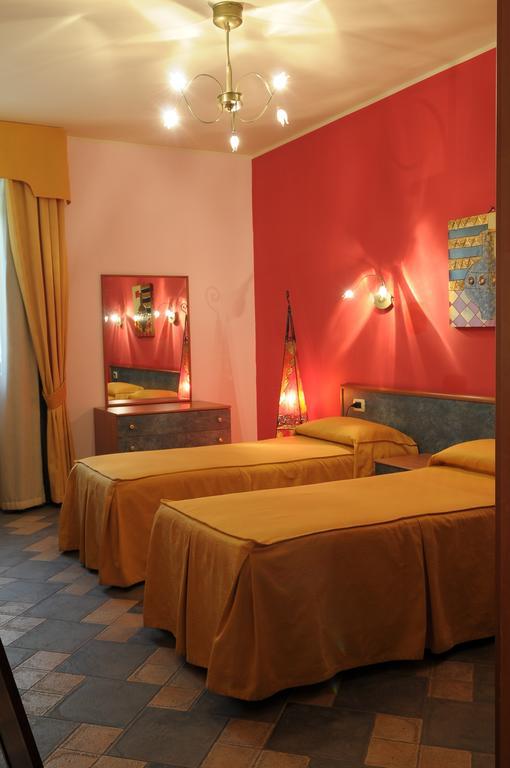 Hotel Blumentag Паола Екстериор снимка