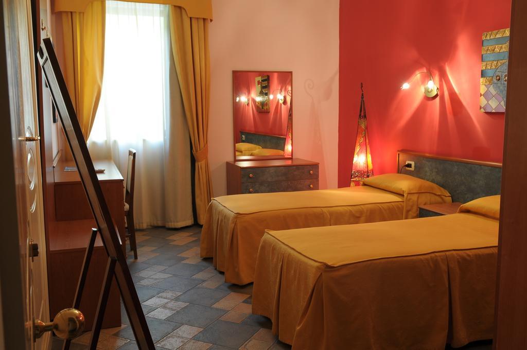 Hotel Blumentag Паола Екстериор снимка