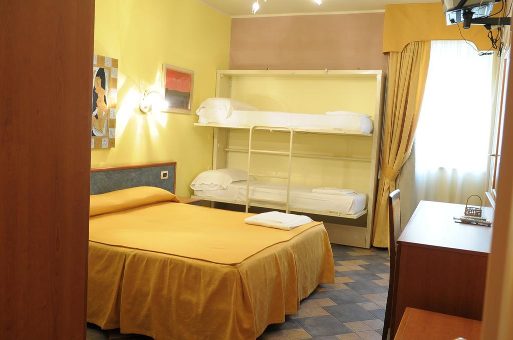 Hotel Blumentag Паола Екстериор снимка