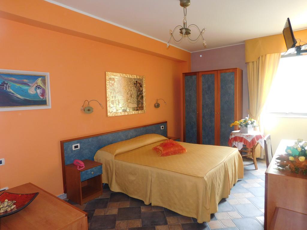 Hotel Blumentag Паола Екстериор снимка