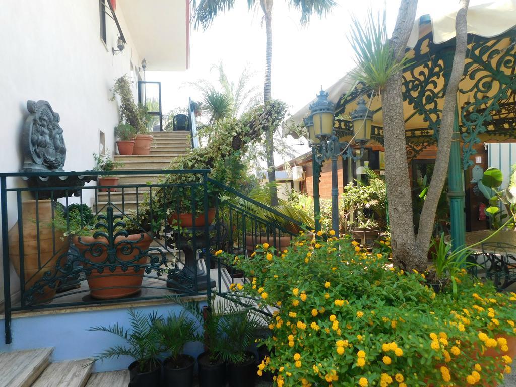 Hotel Blumentag Паола Екстериор снимка