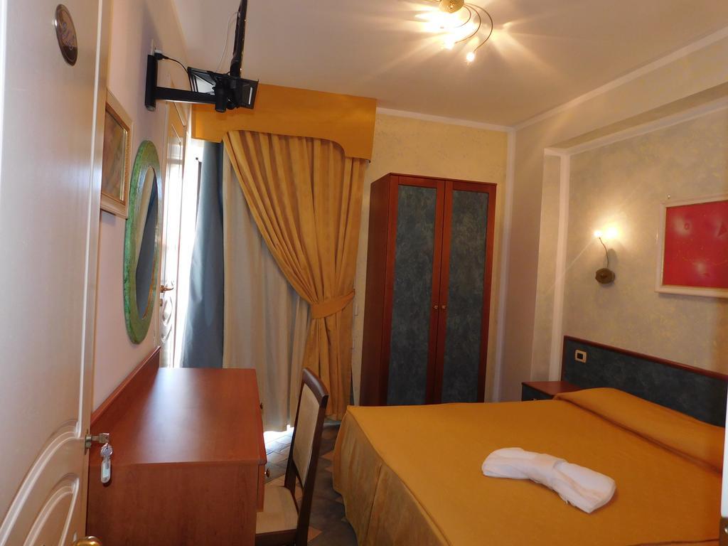 Hotel Blumentag Паола Екстериор снимка